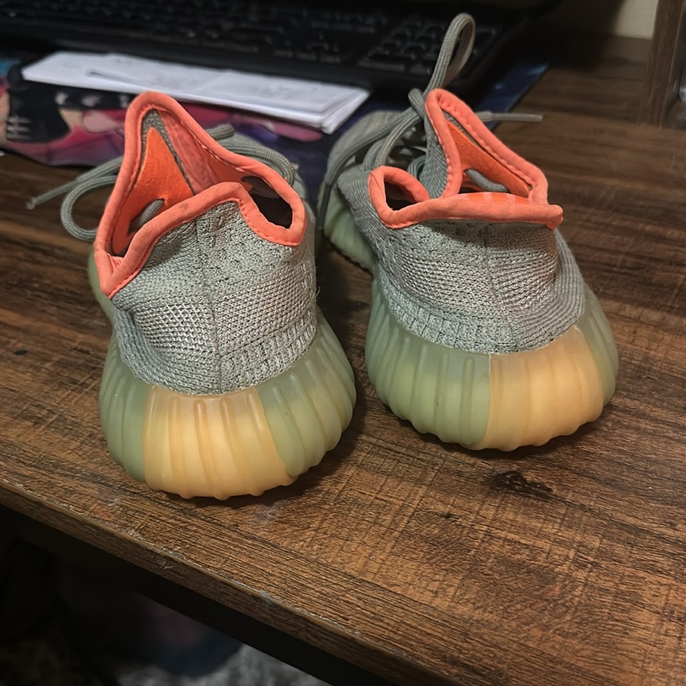 Yezzy - Picture 3 of 8